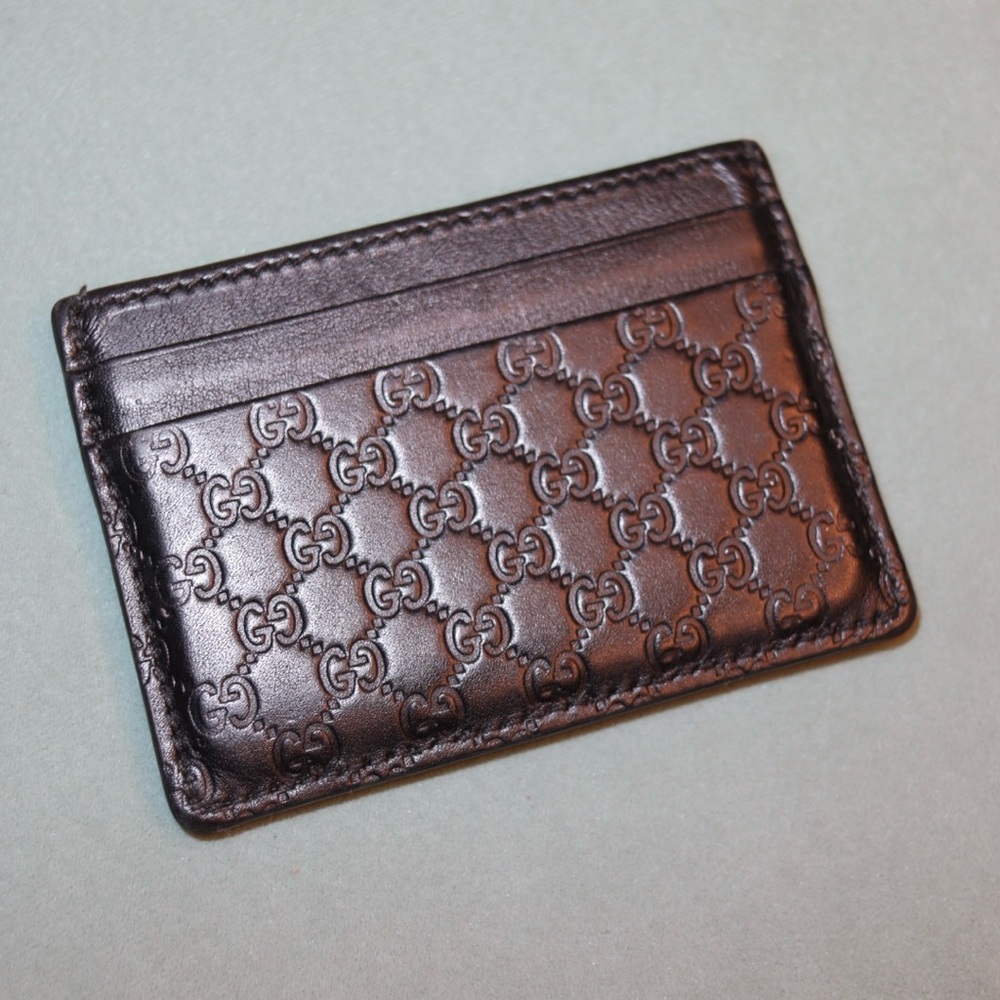 Gucci Microguccissima Black
Leather Card Case Wallet. AUTHENTIC